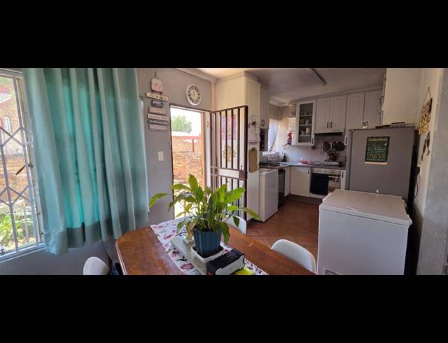 3 BEDROOM CLUSTER FOR SALE IN SOUTH CREST